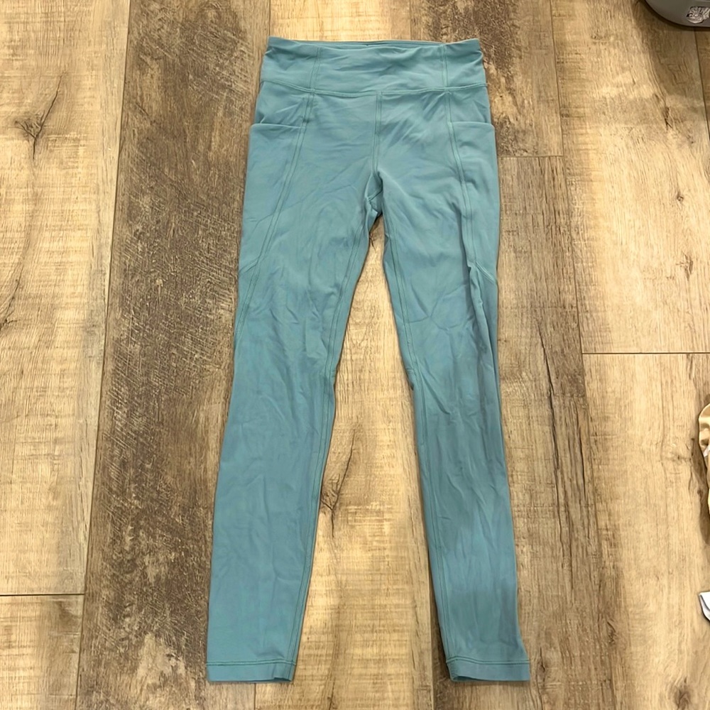 Girls athletic leggings